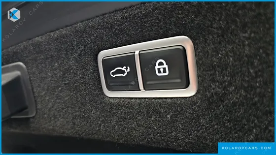 GENESIS G90 GASOLINE 3.5 TURBO E-S/C AWD LWB