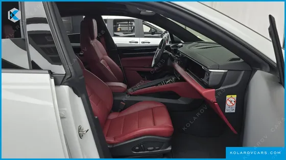 PORSCHE MACAN BASE 4