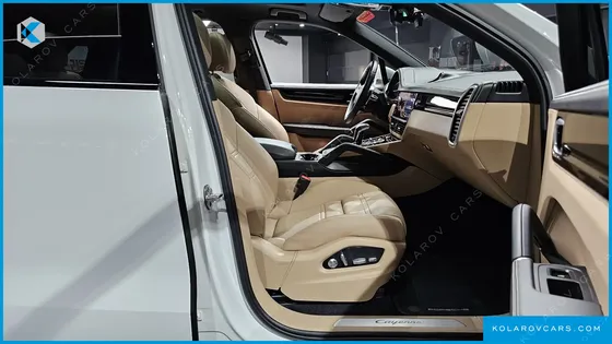 PORSCHE CAYENNE 3.0