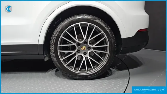 PORSCHE CAYENNE 3.0