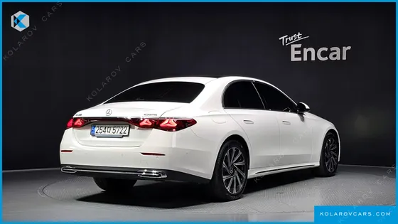 MERCEDES E-CLASS E300 4MATIC EXCLUSIVE