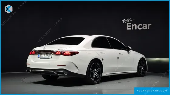MERCEDES E-CLASS E300 4MATIC AMG LINE