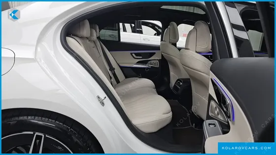 MERCEDES E-CLASS E300 4MATIC AMG LINE