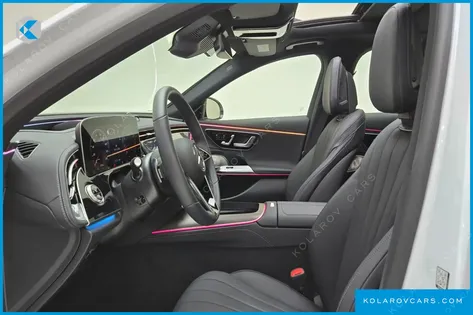MERCEDES E-CLASS E300 4MATIC EXCLUSIVE