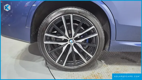 BMW X5 M50D