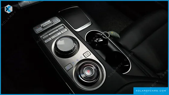 GENESIS GV70 2.5T GASOLINE 2WD