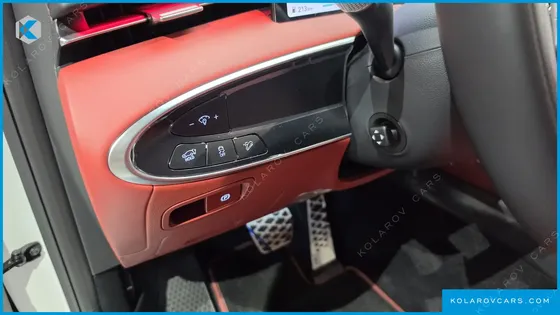 GENESIS GV70 2.5T GASOLINE 2WD
