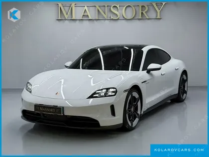 PORSCHE TAYCAN BASE