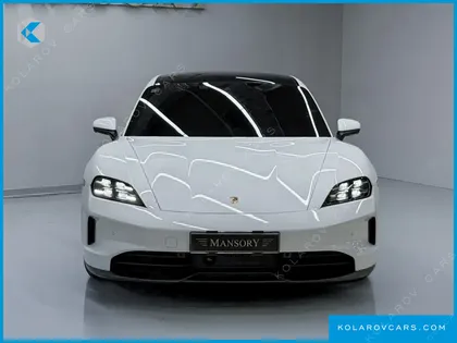 PORSCHE TAYCAN BASE