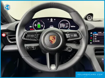 PORSCHE TAYCAN BASE