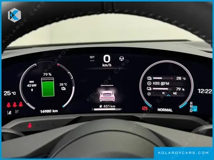 PORSCHE TAYCAN BASE