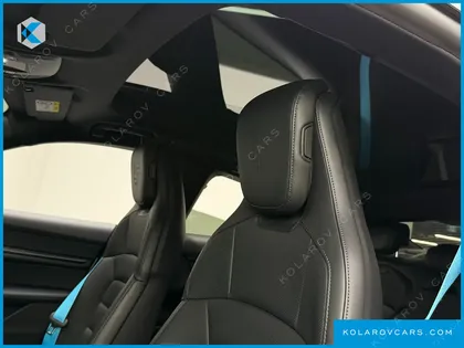 PORSCHE TAYCAN BASE