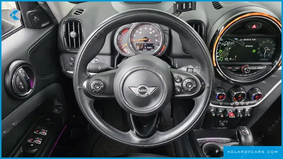 MINI COUNTRYMAN STANDARD