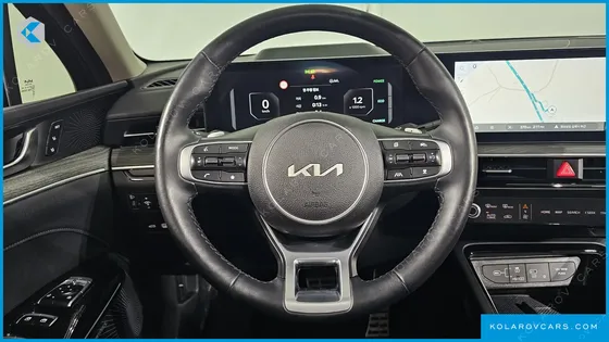 KIA K5 SIGNATURE