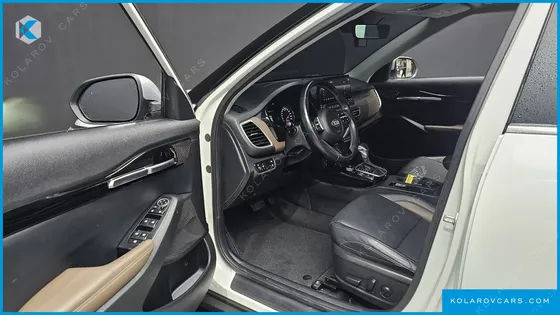 KIA SELTOS GASOLINE 1.6 TURBO 2WD