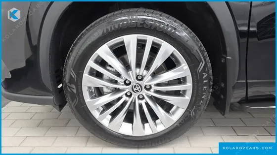 TOYOTA HIGHLANDER 2.5 4WD PLATIMUM