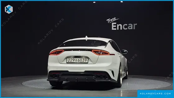 KIA STINGER 2.0 TURBO 2WD