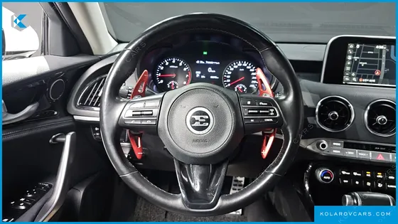 KIA STINGER 2.0 TURBO 2WD