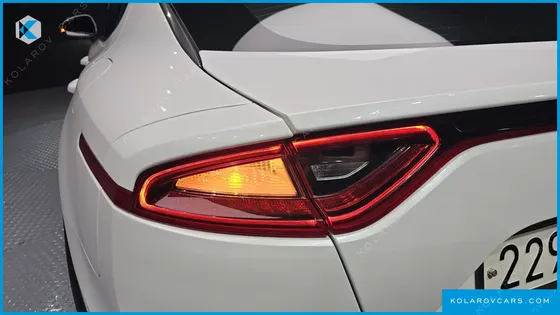 KIA STINGER 2.0 TURBO 2WD