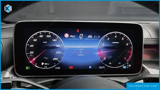 MERCEDES C-CLASS C300 4MATIC AMG LINE