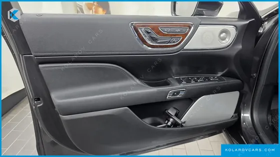 LINCOLN CONTINENTAL 3.0 AWD