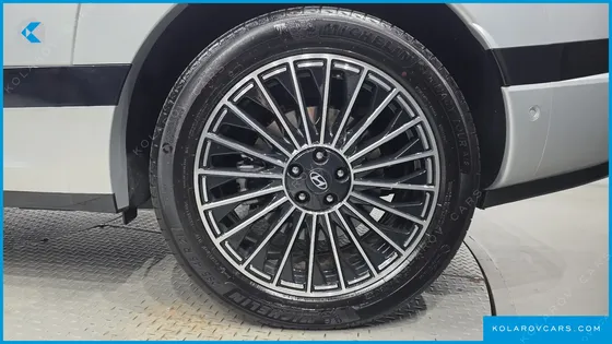 HYUNDAI IONIQ 9 CRUISE TYPE AWD