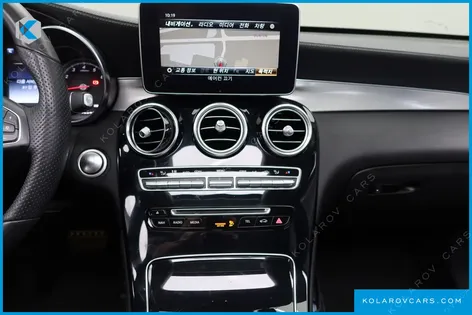 MERCEDES GLC-CLASS GLC300 4MATIC AMG LINE