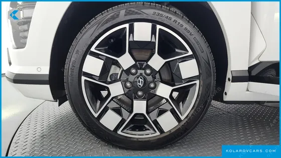 HYUNDAI KONA LONG RANGE