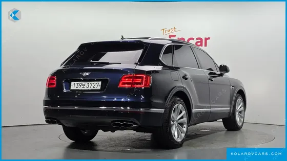 BENTLEY BENTAYGA 4.0 V8