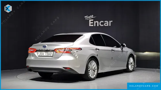 TOYOTA CAMRY 2.5 XLE HYBRID