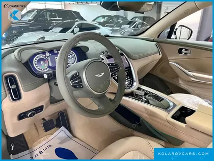 ASTON MARTIN DBX 4.0 V8