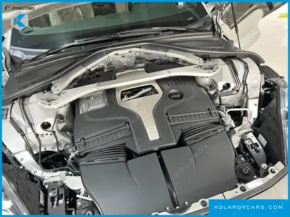 ASTON MARTIN DBX 4.0 V8