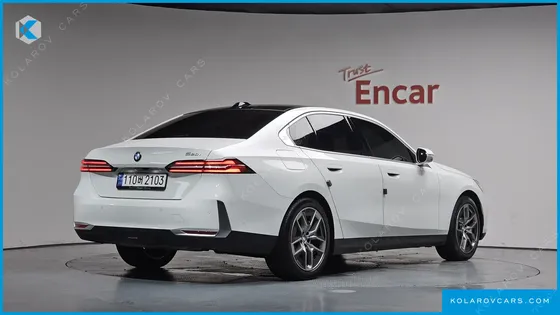 BMW 5 SERIES 520I