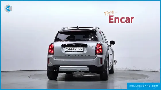 MINI COUNTRYMAN CLASSIC PLUS LAUNCH PACK