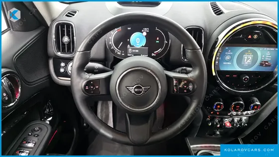 MINI COUNTRYMAN CLASSIC PLUS LAUNCH PACK