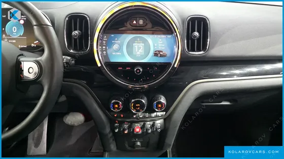 MINI COUNTRYMAN CLASSIC PLUS LAUNCH PACK