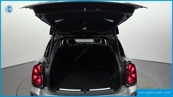 MINI COUNTRYMAN CLASSIC PLUS LAUNCH PACK