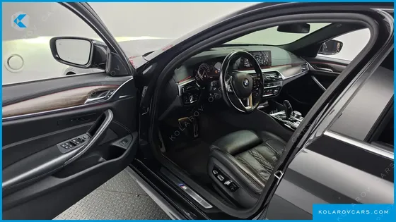 BMW 5 SERIES 530I XDRIVE M SPORT PACKAGE PLUS