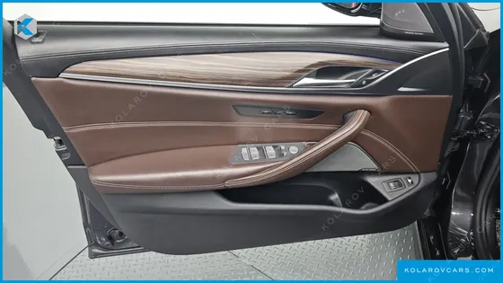 BMW 5 SERIES 530E M SPORT