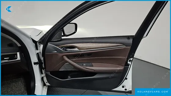 BMW 5 SERIES 530I XDRIVE LUXURY