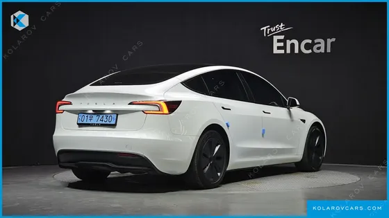 TESLA MODEL 3 RWD