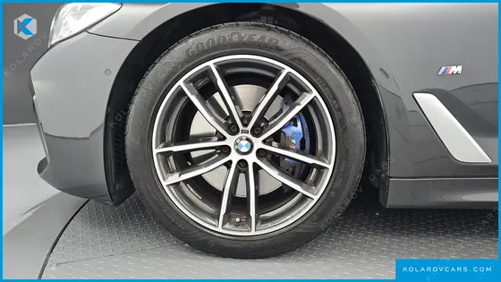 BMW 5 SERIES 520I M SPORT