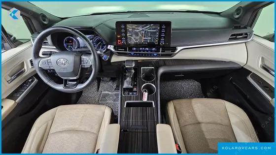 TOYOTA SIENNA 2.5 HYBRID AWD
