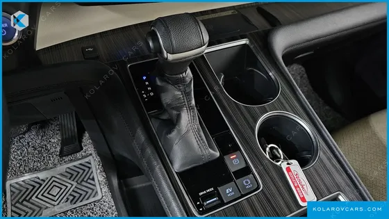 TOYOTA SIENNA 2.5 HYBRID AWD