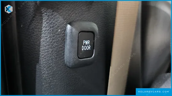 TOYOTA SIENNA 2.5 HYBRID AWD