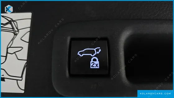 TOYOTA SIENNA 2.5 HYBRID AWD