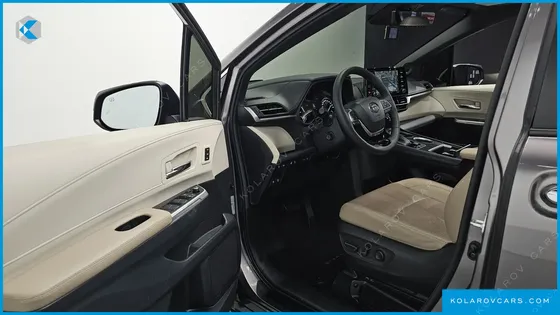 TOYOTA SIENNA 2.5 HYBRID 2WD
