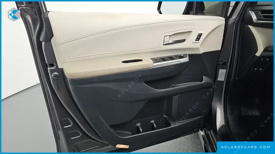 TOYOTA SIENNA 2.5 HYBRID 2WD