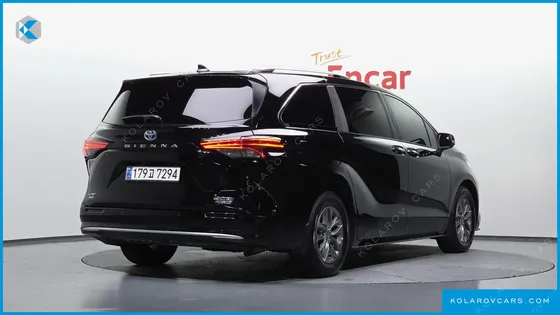 TOYOTA SIENNA 2.5 HYBRID AWD