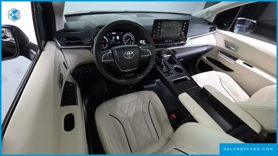 TOYOTA SIENNA 2.5 HYBRID AWD